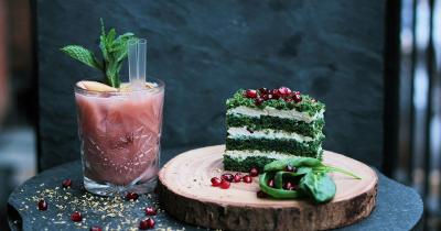 The Art of Cannabis Pairing: Complementing Food and Drink